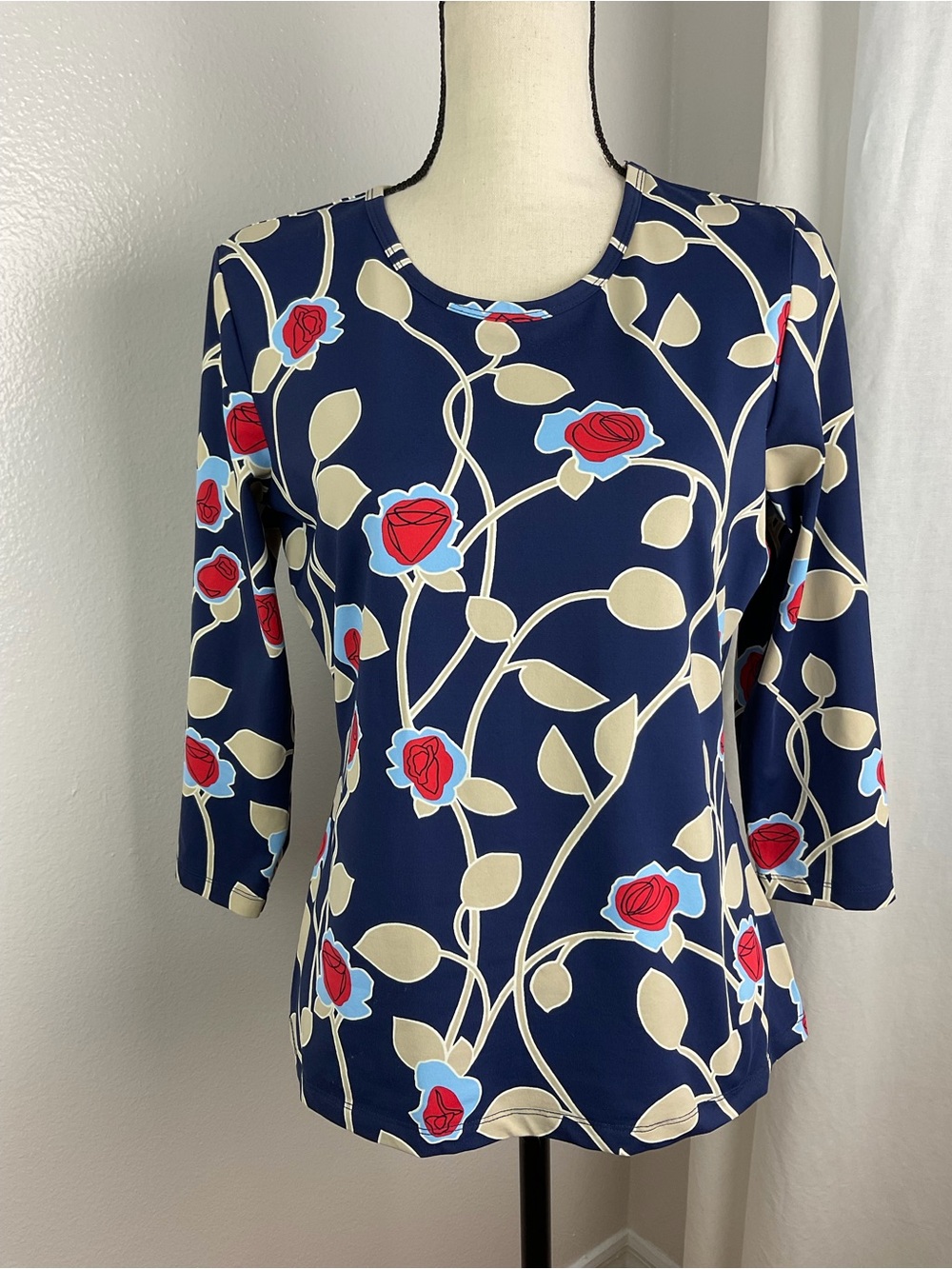 J Mclaughlin Women's Navy Rose Floral Catalina Cloth